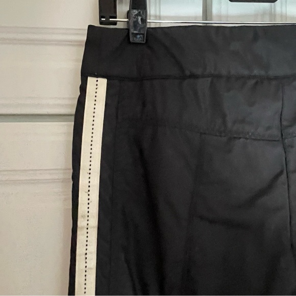 A Diamond in the Snow - Picture 3 of 10